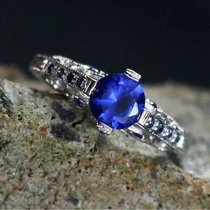 Gorgeous Sterling Silver Blue Gemstone Ring